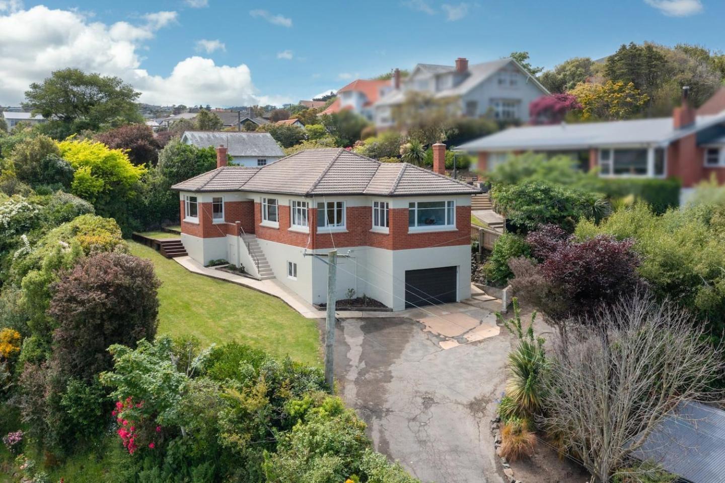 Stunning Family Home In Andersons Bay Dunedin Bagian luar foto